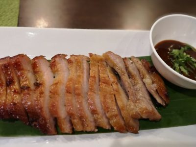 ข้าวหมูย่างจิ้มแจ่ว