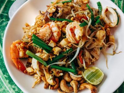 ผัดไทยทะเล