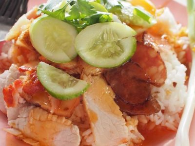 ข้าวหมูแดงหมูกรอบ