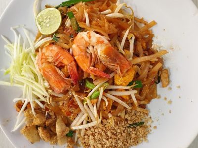 ผัดไทยกุ้งสด