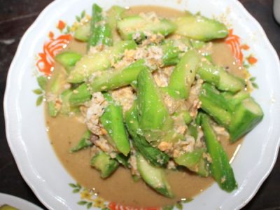 ผัดบวบใส่ไข่